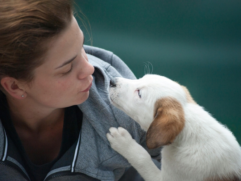 Frau mit Hund